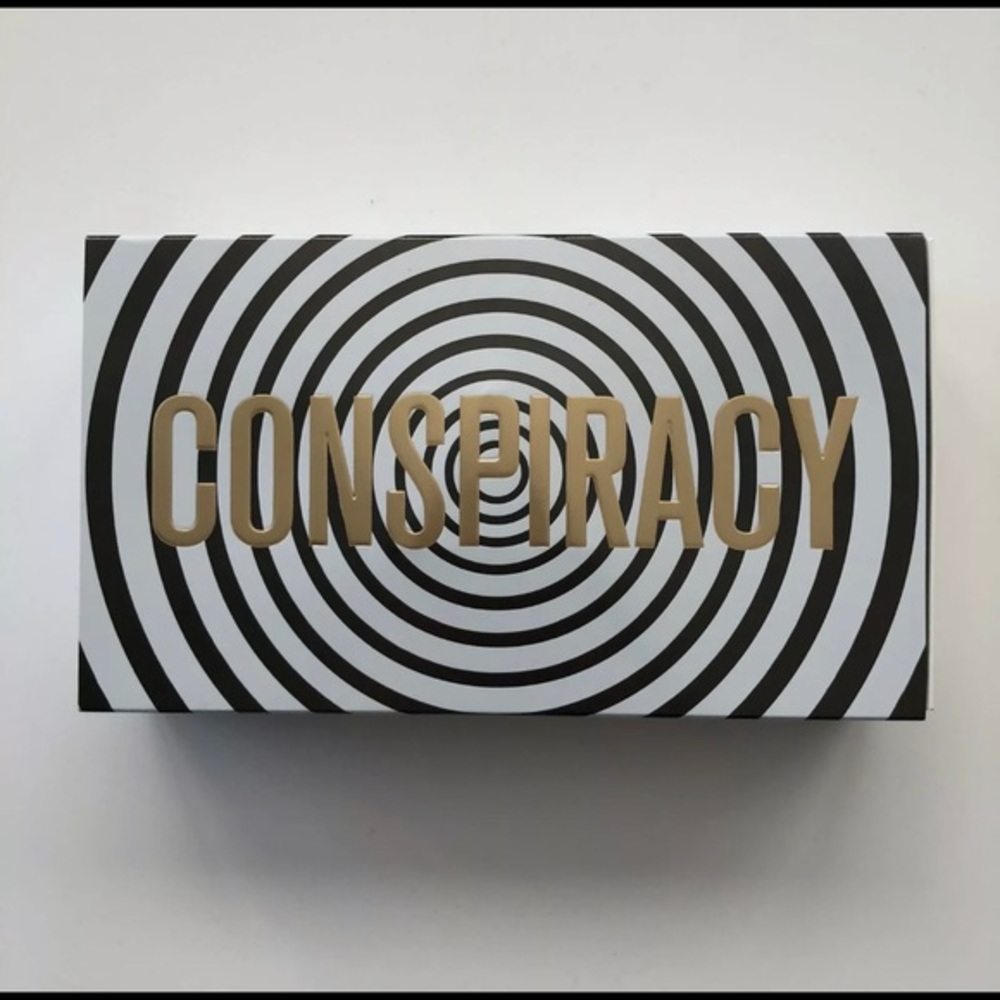SHANE DAWSON X JEFFREE STAR Conspiracy Eyeshadow
